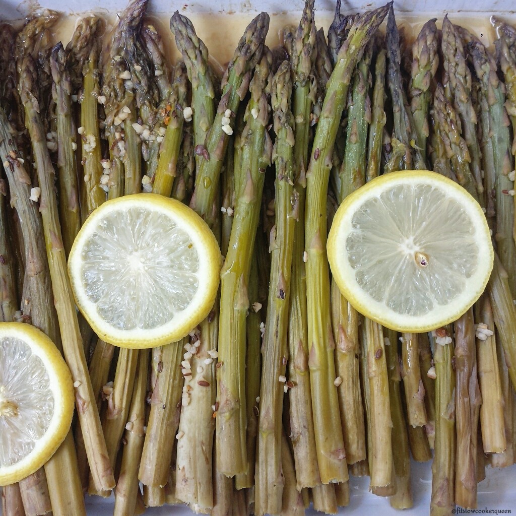 Slow Cooker Lemon Garlic Asparagus