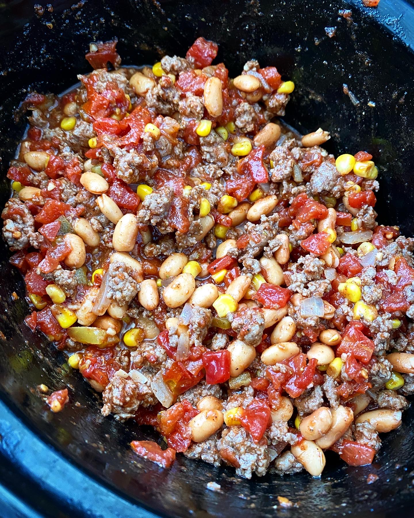 uncooked taco chili in the slow cooker