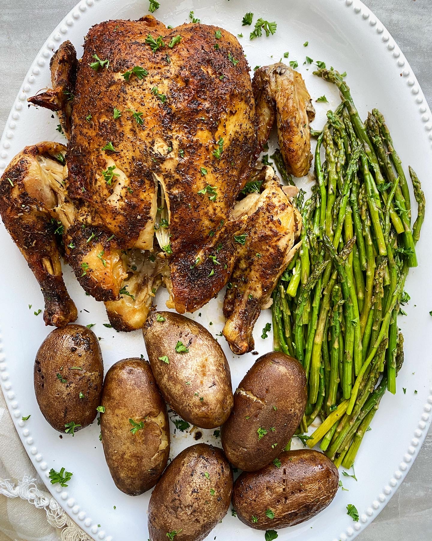 https://fitslowcookerqueen.com/wp-content/uploads/2019/07/Crock-Pot-Whole-Chicken-Dinner-1.jpg