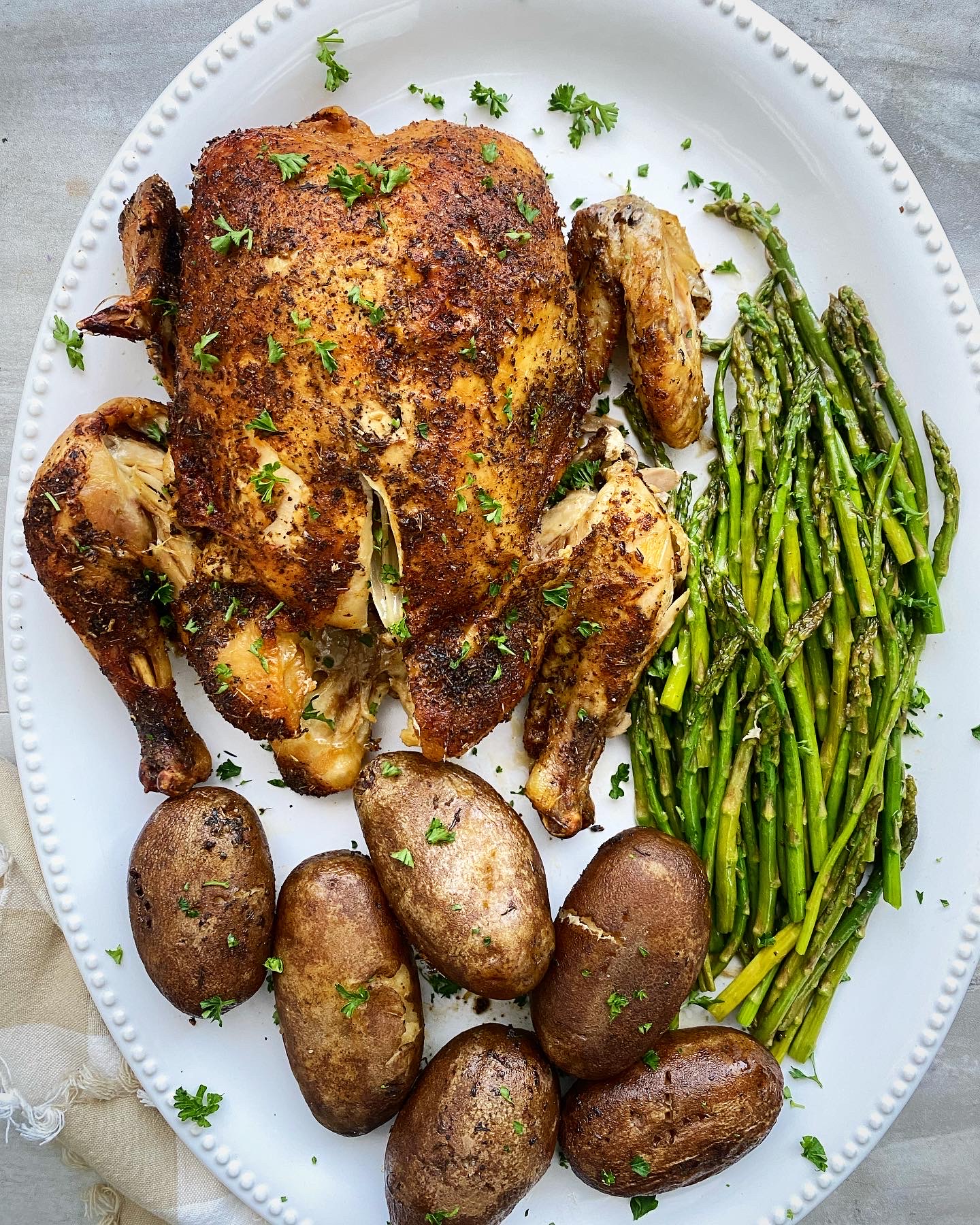 Slow cooker whole chicken {in Instant Pot} – Mama Instincts®
