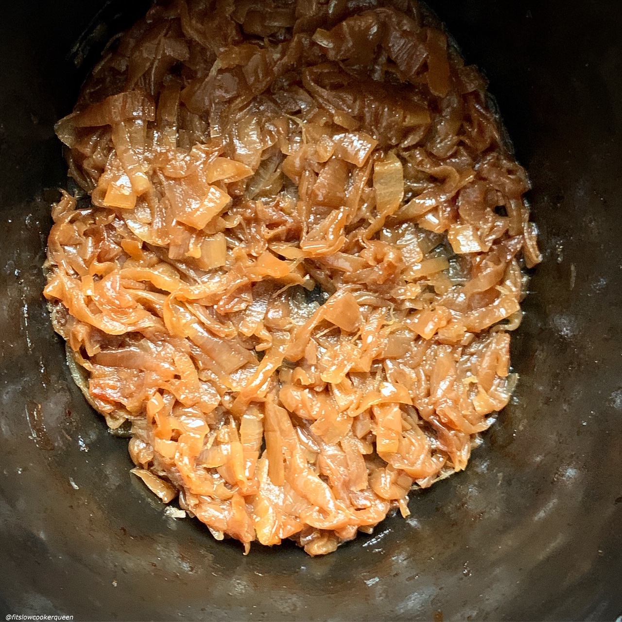 cooked caramelized onions in the slow cooker