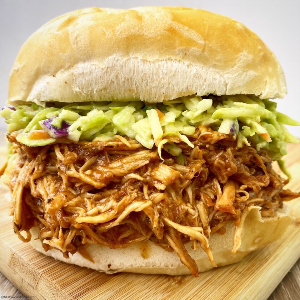 Slow Cooker BBQ Pulled Chicken + VIDEO Fit Slow Cooker Queen